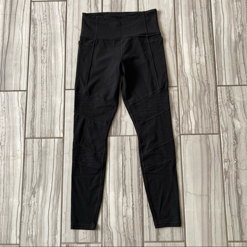 Athleta leggings. EUC like new